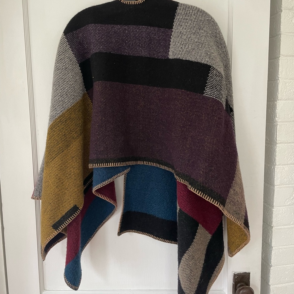 Geometric Color Block Wrap - Picture 2 of 4